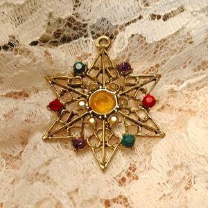 ⚜️ Vintage Ornate Bejeweled Goldtone Star Pendant/Charm